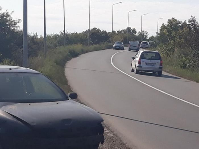 za izdavanje oko 300 m2 sa kancelarijama na 7 ari placa besplatni mali oglasi