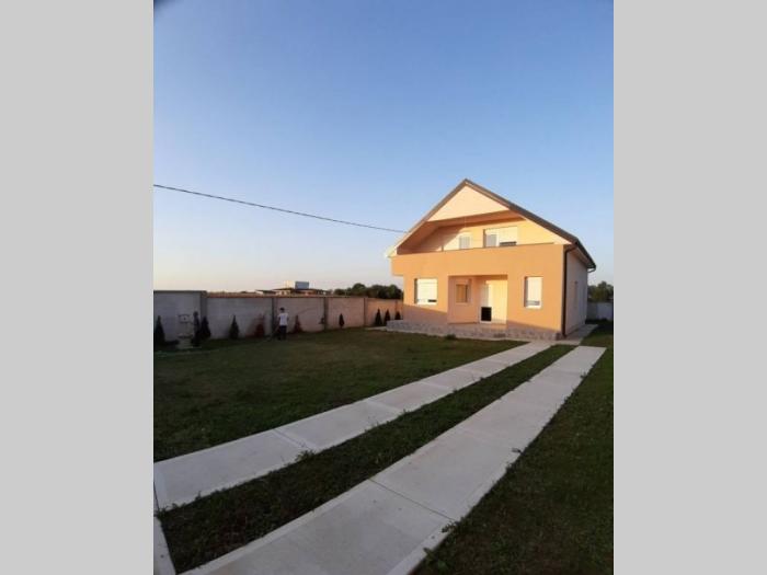 kuća 205m2 u becmenu besplatni mali oglasi