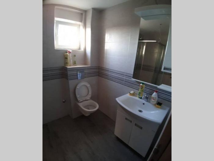 kuća 205m2 u becmenu besplatni mali oglasi