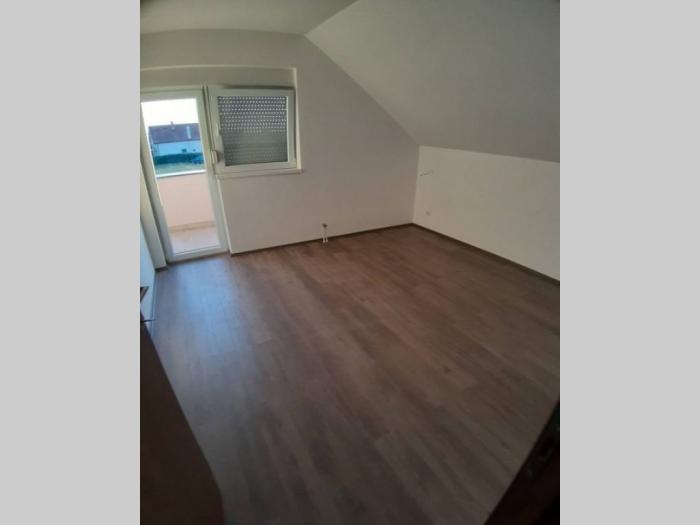 kuća 205m2 u becmenu besplatni mali oglasi