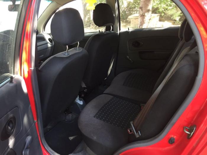 chevrolet spark besplatni mali oglasi