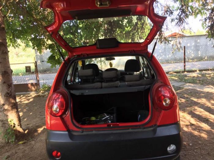 chevrolet spark besplatni mali oglasi