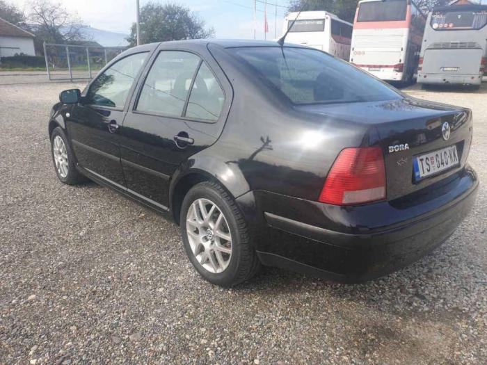 volkswagen bora 1,9 tdi 2002  besplatni mali oglasi