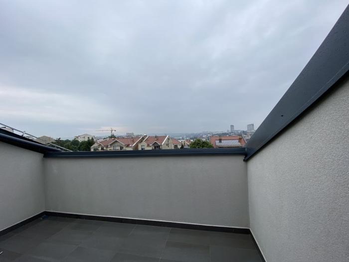 lux duplex stan na lekinom brdu besplatni mali oglasi