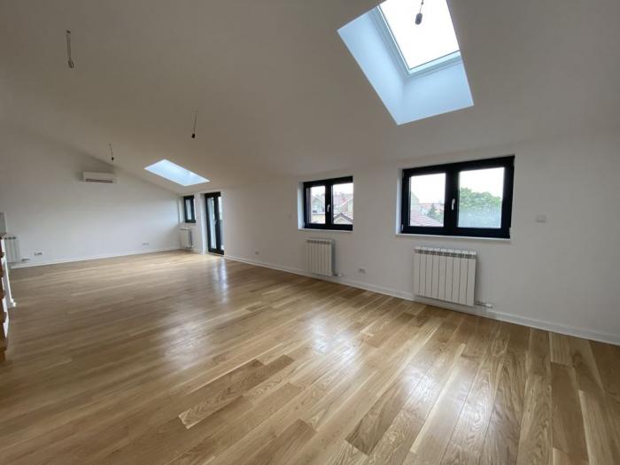 lux duplex stan na lekinom brdu besplatni mali oglasi