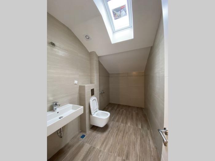 lux duplex stan na lekinom brdu besplatni mali oglasi