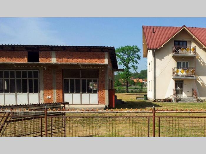 kuća gornji milanovac besplatni mali oglasi