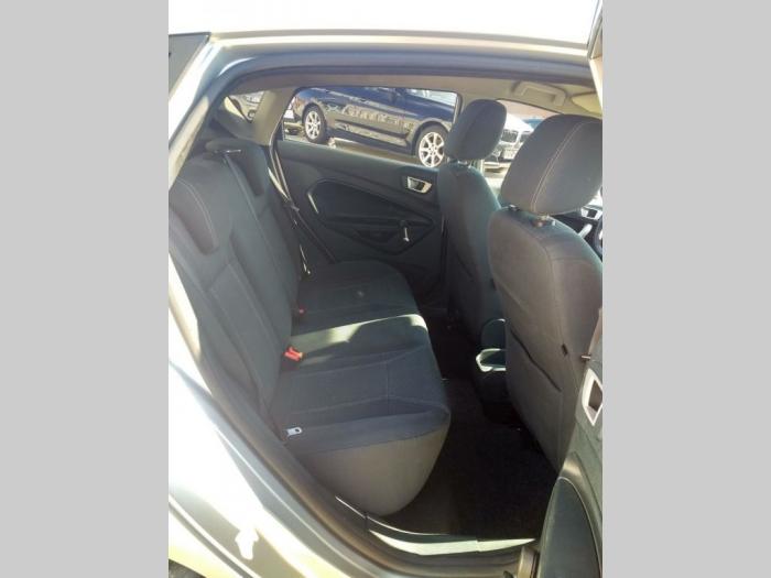 ford fiesta 1 2 besplatni mali oglasi