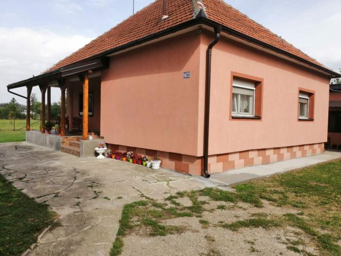 dve kuće u bariču, 100m2 i 40m2 besplatni mali oglasi