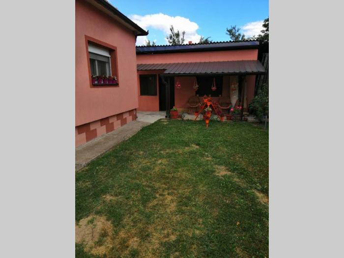 dve kuće u bariču, 100m2 i 40m2 besplatni mali oglasi