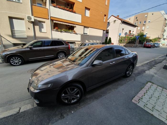 honda accord sport 2 2d besplatni mali oglasi