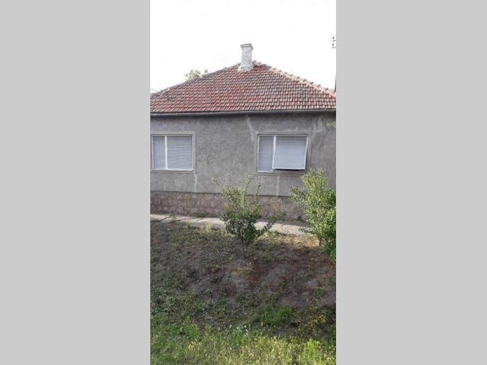 kuća na prodaju u centru jarkovca besplatni mali oglasi