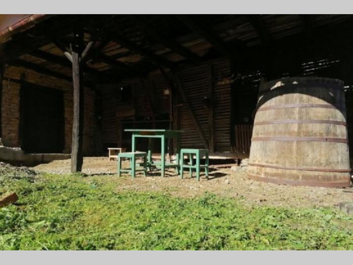 kompletno domaćinstvo u selu dobra besplatni mali oglasi