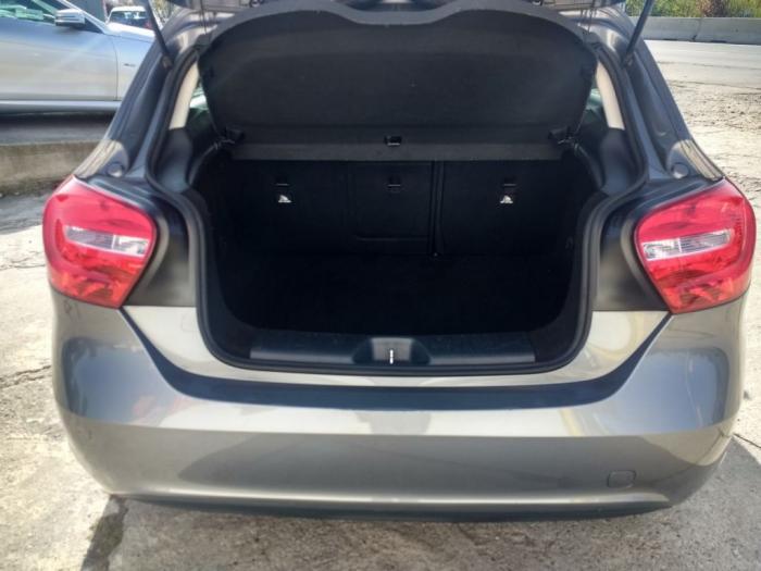 mercedes benz a 180 180cdi besplatni mali oglasi