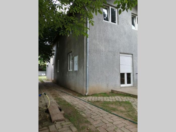 hitno, povoljno, kuća u novim banovcima besplatni mali oglasi