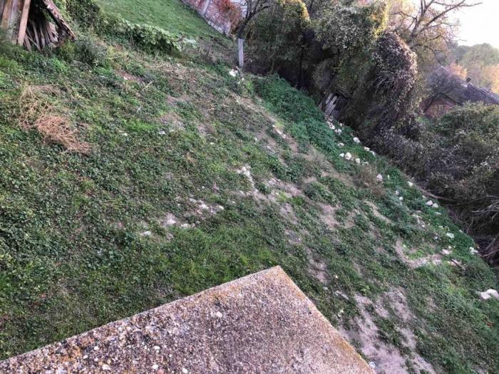 kuća i plac u centru kučeva besplatni mali oglasi