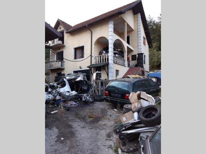na prodaju kuća i autoservis, gorjani hitno besplatni mali oglasi