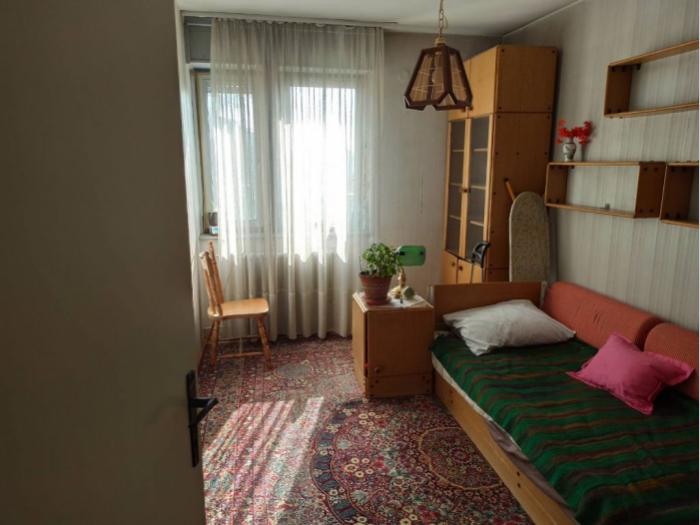crveni krst, 3 5 soban stan besplatni mali oglasi