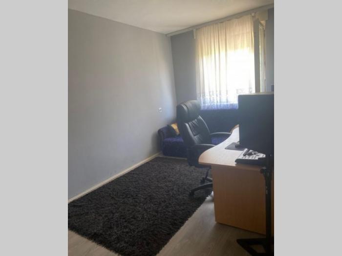 dvosoban stan besplatni mali oglasi
