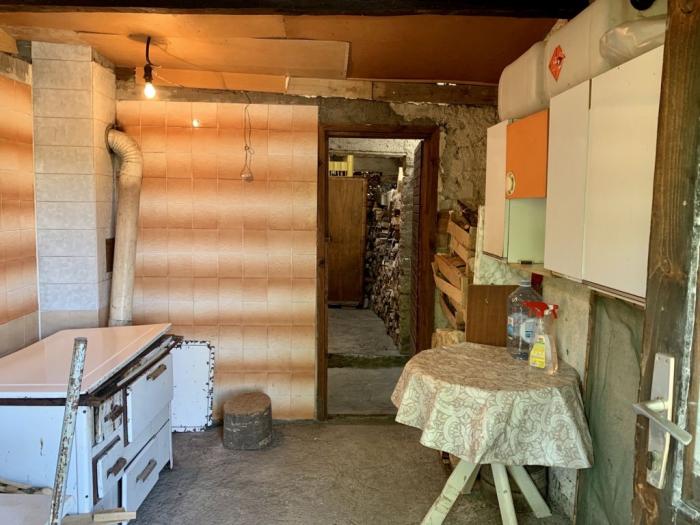 prodaja kuće pored reke besplatni mali oglasi