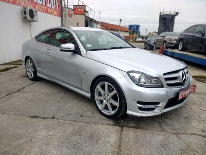 mercedes benz c 180 1 8iamg besplatni mali oglasi