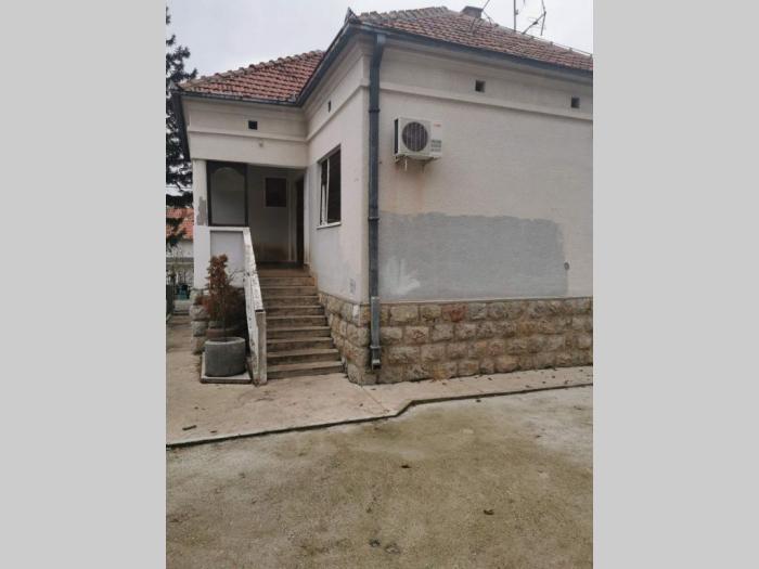 kuća na prodaju topola oplenac besplatni mali oglasi