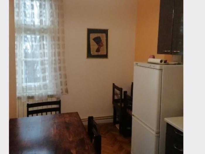 izdavanje, stan knez miletina besplatni mali oglasi