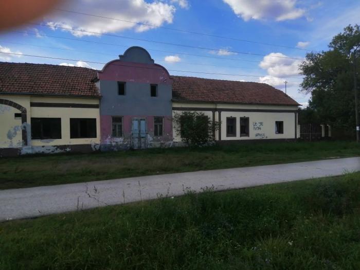 prodajem kuću u stapanovićevu besplatni mali oglasi