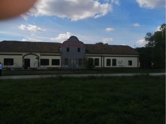 prodajem kuću u stapanovićevu besplatni mali oglasi