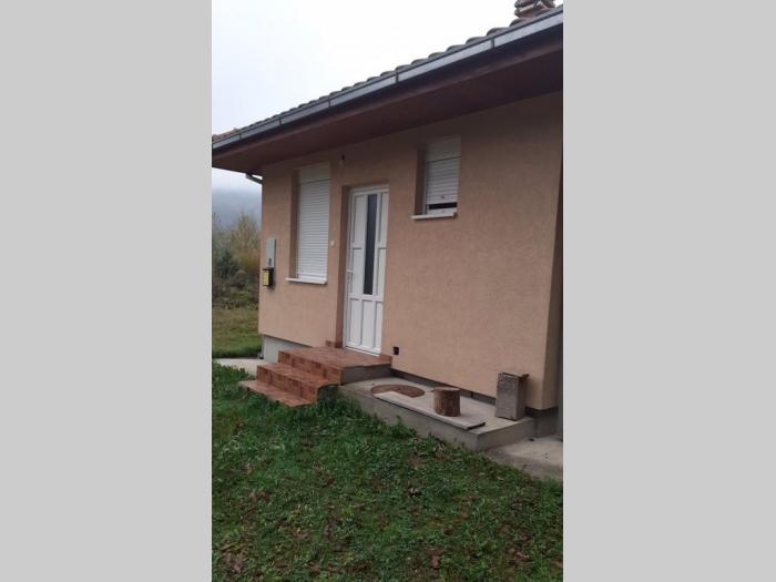 kuća na selu brančić, kod ljiga besplatni mali oglasi