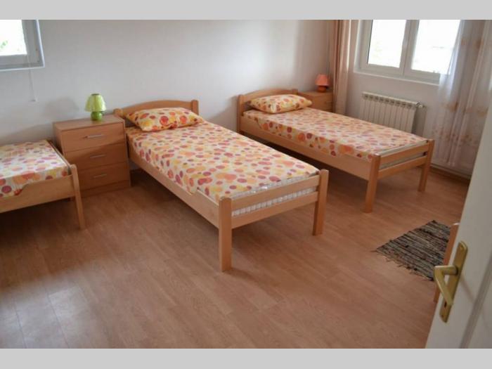 dom za stare rakovica besplatni mali oglasi