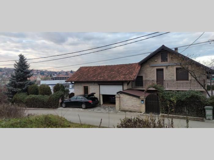 porodična kuća, leštane (sut pr pk) 278 kvm na 8 ari placa besplatni mali oglasi