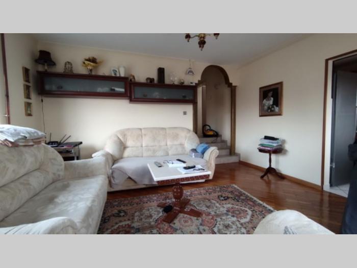 porodična kuća, leštane (sut pr pk) 278 kvm na 8 ari placa besplatni mali oglasi