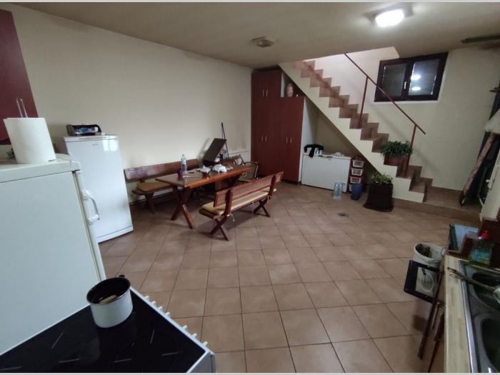 porodična kuća, leštane (sut pr pk) 278 kvm na 8 ari placa besplatni mali oglasi
