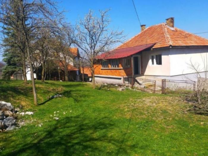 prodajem seosko domaćinstvo besplatni mali oglasi