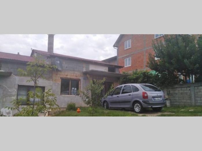 prodajem započetu kuću u kumodraž besplatni mali oglasi