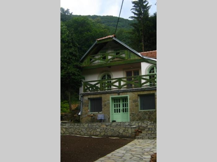 kuća sa imanjem u selu ba ljig besplatni mali oglasi