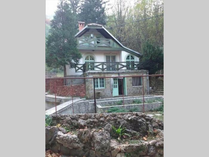 kuća sa imanjem u selu ba ljig besplatni mali oglasi