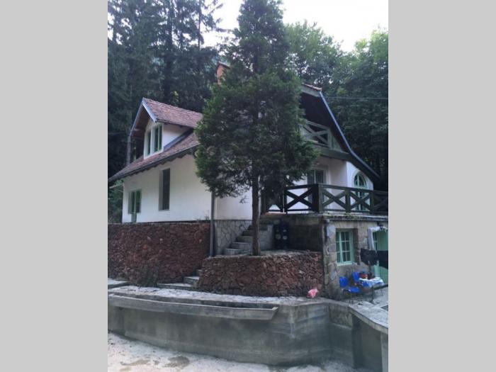 kuća sa imanjem u selu ba ljig besplatni mali oglasi