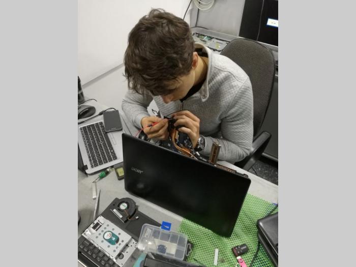 laptop servis čukarica besplatni mali oglasi