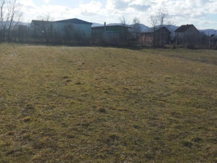 prodajem plac, donja trepča čačak besplatni mali oglasi