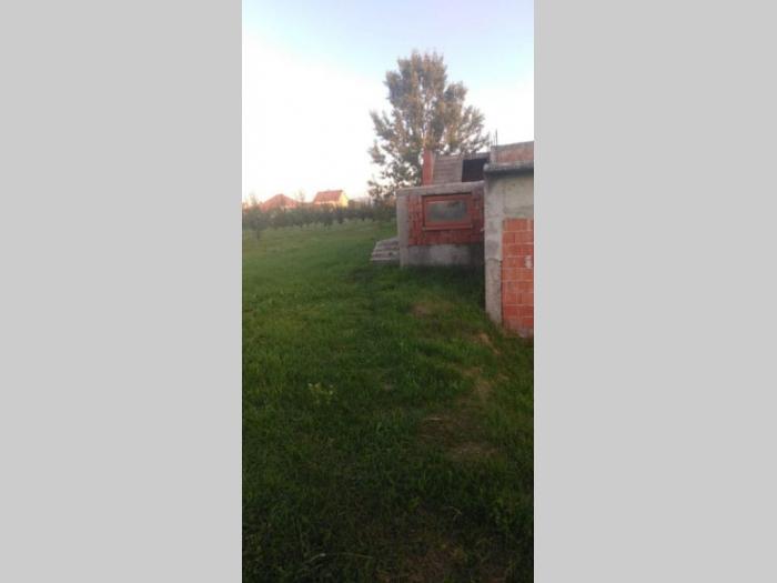 nezavršena kuća i 10 5 ari placa besplatni mali oglasi