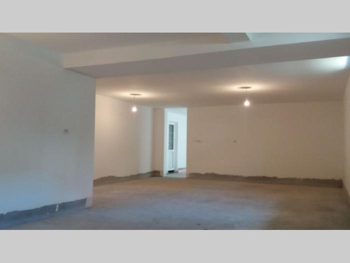 nova luksuzna kuća u centru inđije besplatni mali oglasi