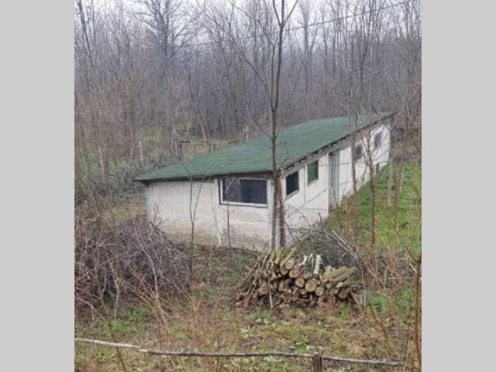 vikendica, pomoćni objekti, plac besplatni mali oglasi