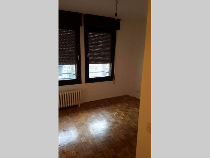 prodajem stan na ceraku besplatni mali oglasi