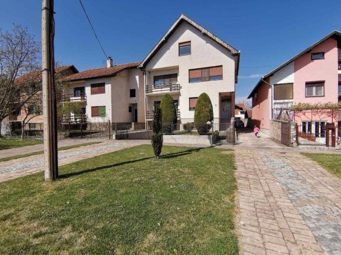 kuća na sprat apatin besplatni mali oglasi
