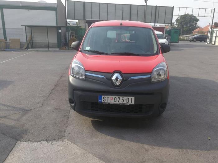 renault kangoo maxi z e 2015 godište elektricno vozilo besplatni mali oglasi