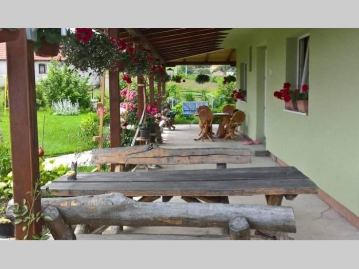 kuca u guči besplatni mali oglasi