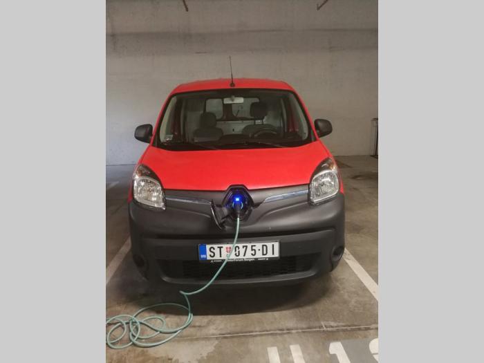 renault kangoo maxi z e 2015 godište elektricno vozilo troši 50 din na 100 km besplatni mali oglasi
