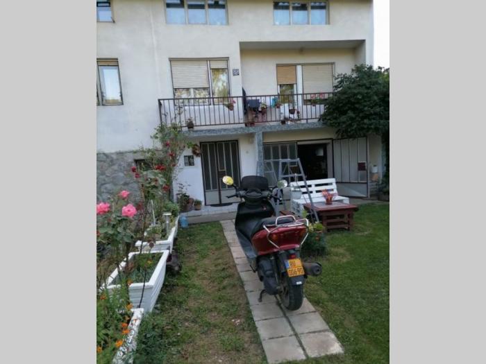 kuća kod bazena besplatni mali oglasi